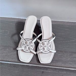 Tory Burch Geo Bombe Miller White/Bone Slide Sandals
